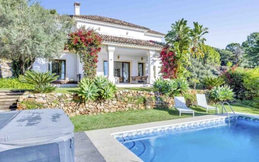 Villa met zwembad te koop Monte Mayor Alto Benehavis Marbella